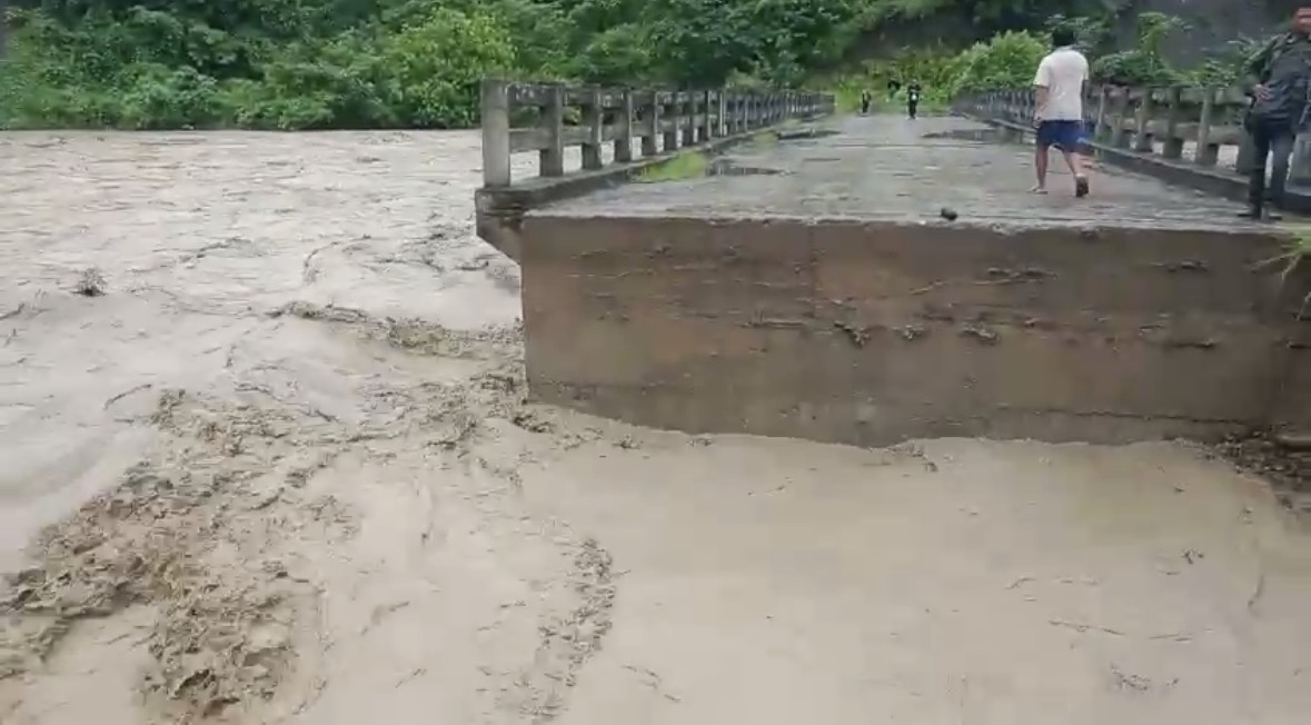 Flash floods hit Manipur hill districts